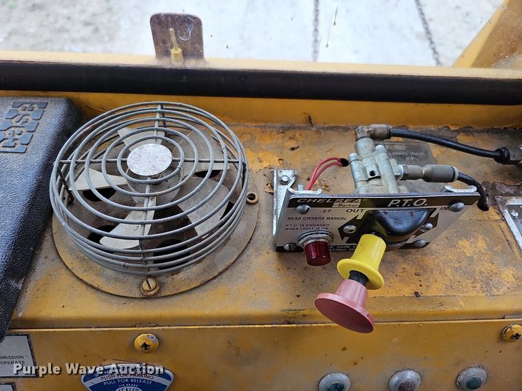 image for item DO4283 Little Giant LG-6464  crane