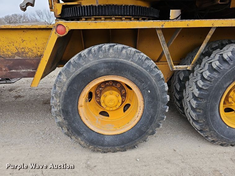 image for item DO4283 Little Giant LG-6464  crane