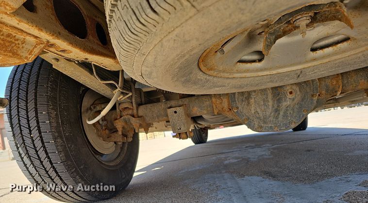 image for item DO4285 2017 Chevrolet Express 3500  van