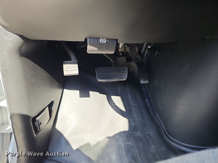 image for item DO4285 2017 Chevrolet Express 3500  van