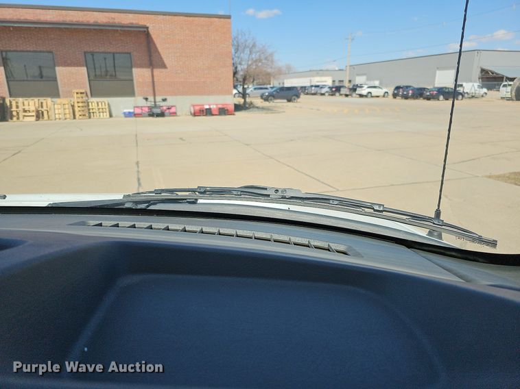 image for item DO4285 2017 Chevrolet Express 3500  van