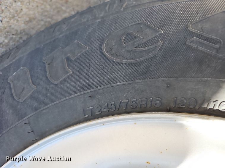 image for item DO4285 2017 Chevrolet Express 3500  van