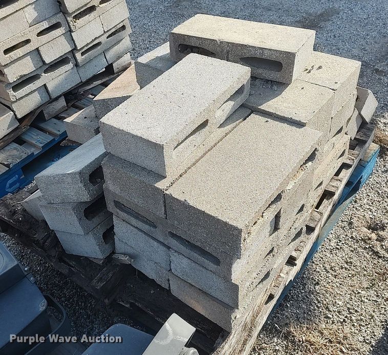 image for item DQ0432 Building materials
