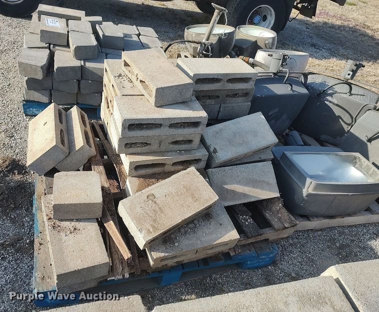 image for item DQ0432 Building materials