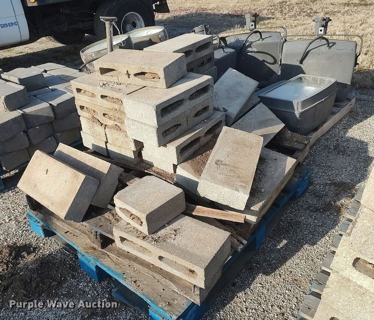 image for item DQ0432 Building materials