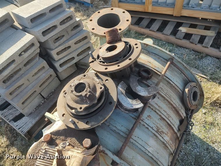 image for item DQ0435 Hoffman 38307C2  blower