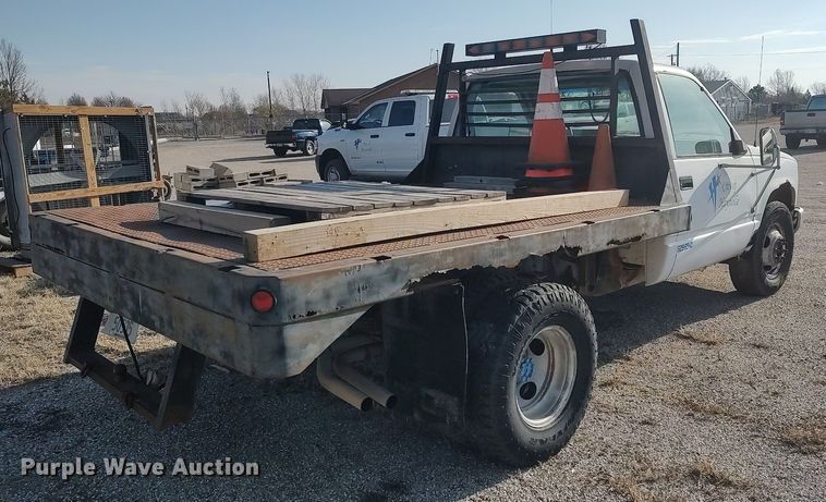 image for item DQ0436 1990 Chevrolet C3500  flatbed pickup truck