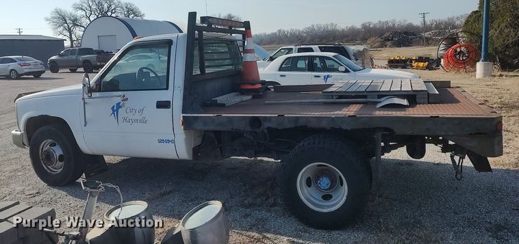 image for item DQ0436 1990 Chevrolet C3500  flatbed pickup truck