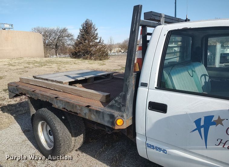 image for item DQ0436 1990 Chevrolet C3500  flatbed pickup truck