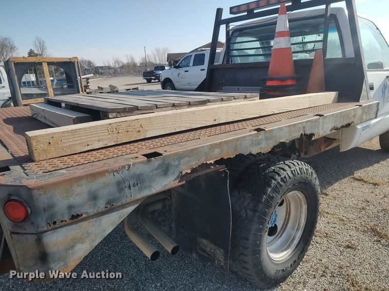 image for item DQ0436 1990 Chevrolet C3500  flatbed pickup truck