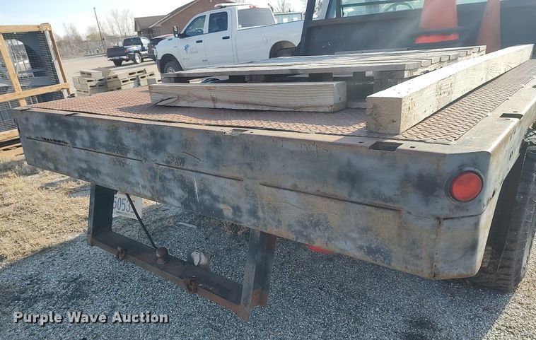 image for item DQ0436 1990 Chevrolet C3500  flatbed pickup truck