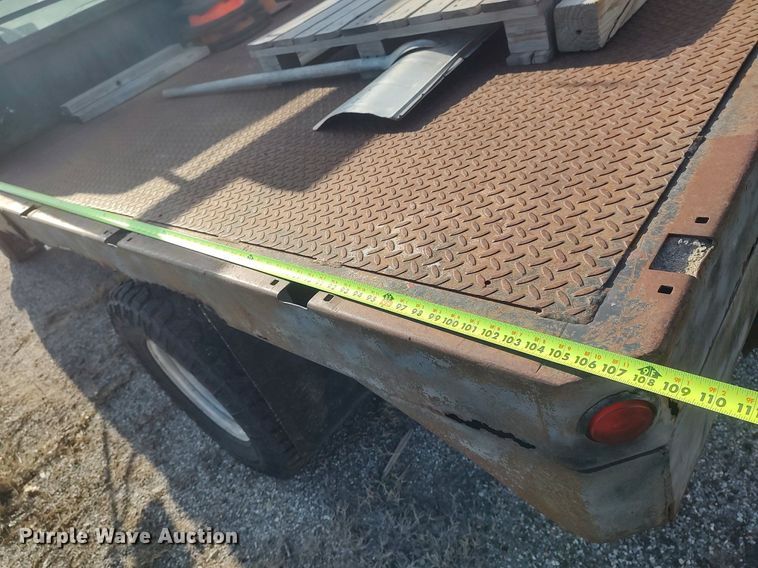 image for item DQ0436 1990 Chevrolet C3500  flatbed pickup truck