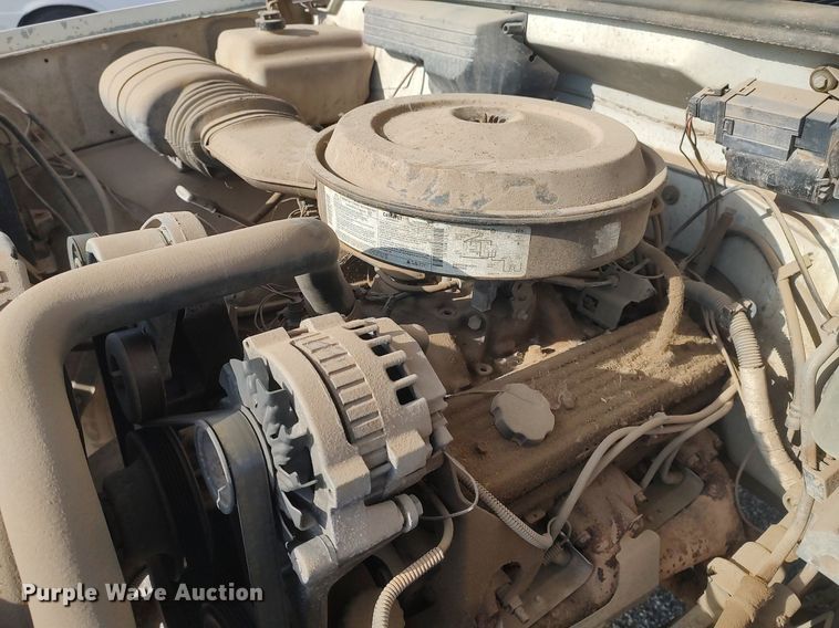 image for item DQ0436 1990 Chevrolet C3500  flatbed pickup truck