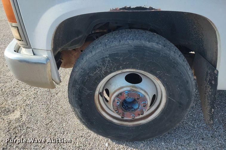 image for item DQ0436 1990 Chevrolet C3500  flatbed pickup truck