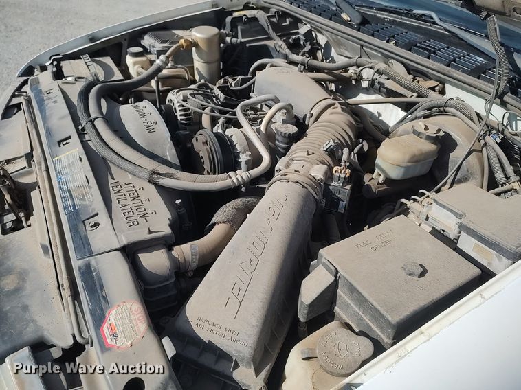 image for item DQ0438 2000 Chevrolet Blazer  SUV