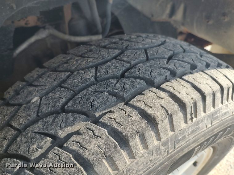 image for item DQ0438 2000 Chevrolet Blazer  SUV