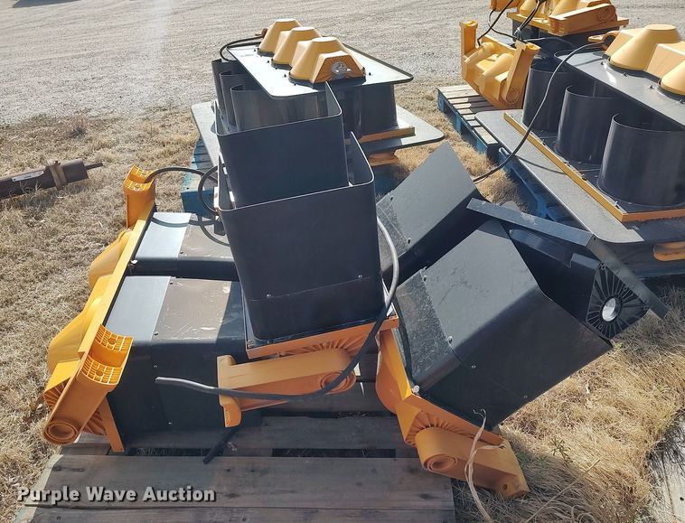 image for item DQ0442 Road safety equipment