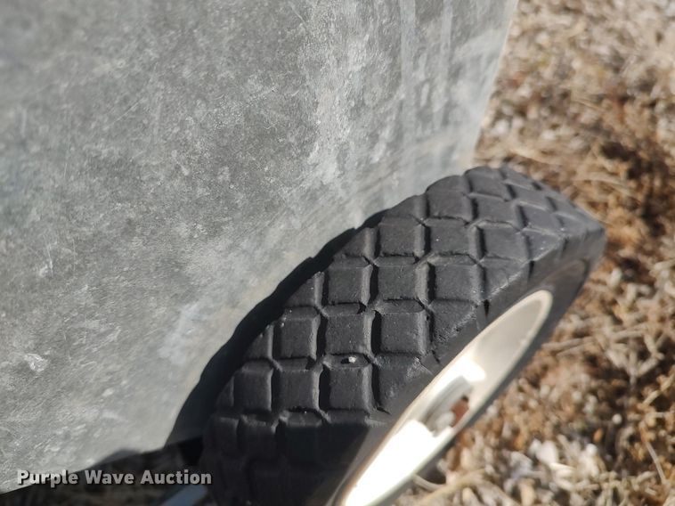 image for item DQ0443 Sporting goods