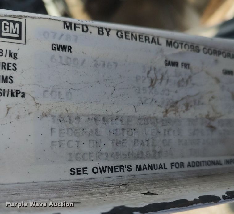 image for item DQ0444 1987 Chevrolet R10  flatbed pickup truck