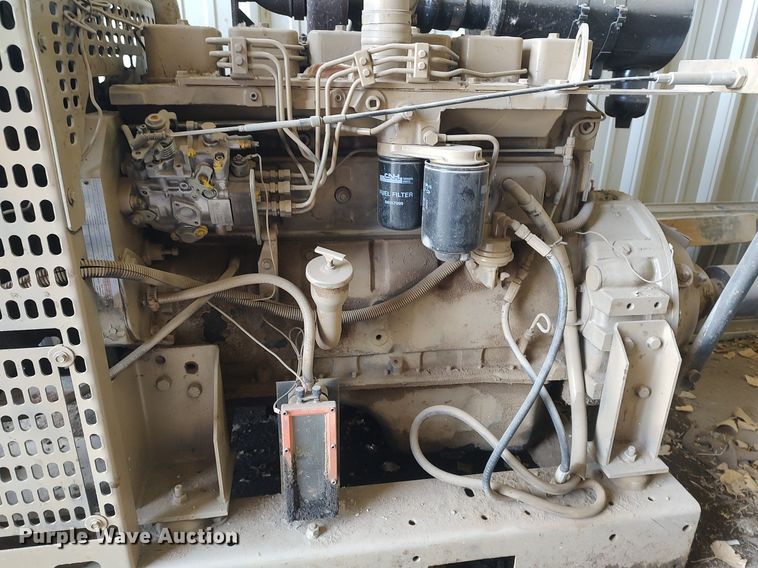 image for item DQ0445 Cummins  engine