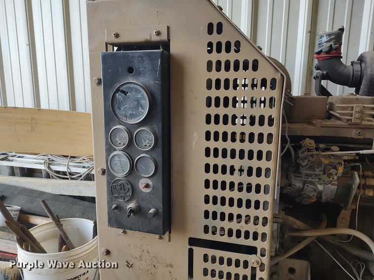 image for item DQ0445 Cummins  engine