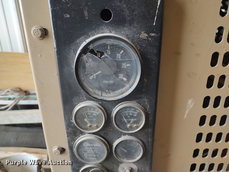 image for item DQ0445 Cummins  engine