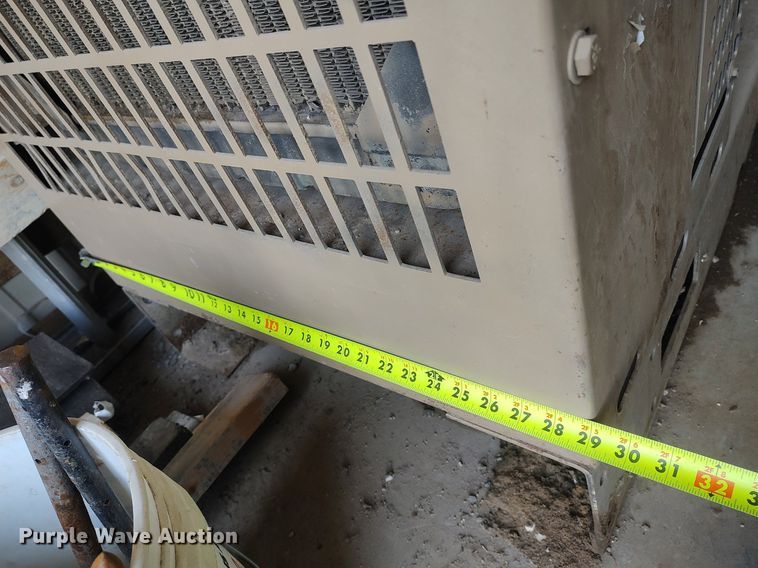 image for item DQ0445 Cummins  engine