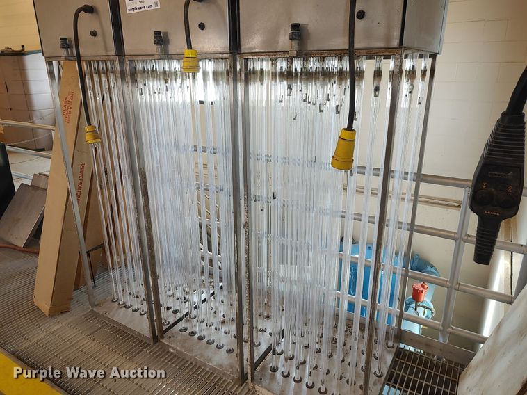 image for item DQ0446 (3) UV disinfectant light units