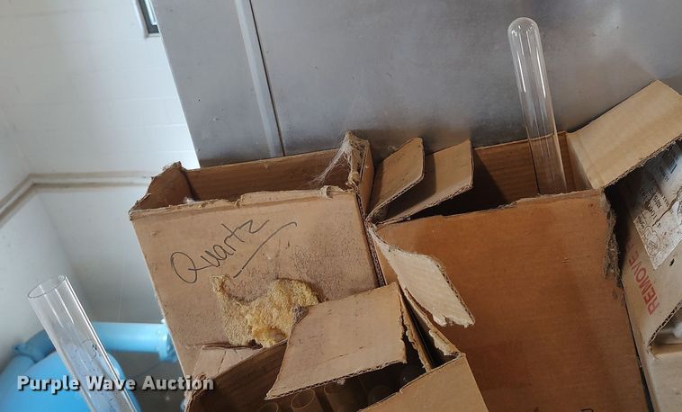 image for item DQ0446 (3) UV disinfectant light units