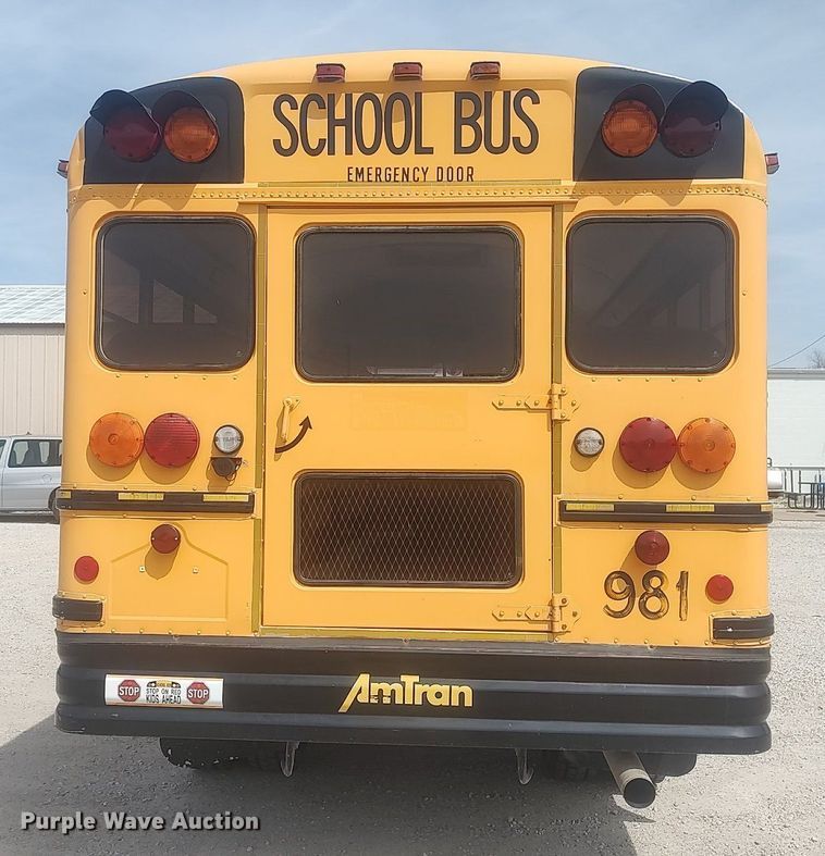 image for item DQ0468 1997 International 3800  school bus