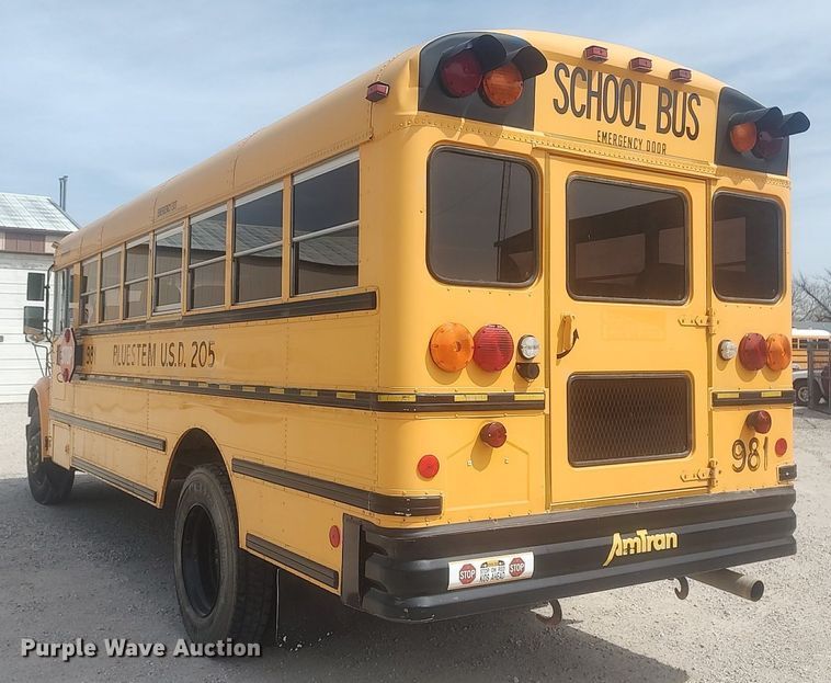 image for item DQ0468 1997 International 3800  school bus