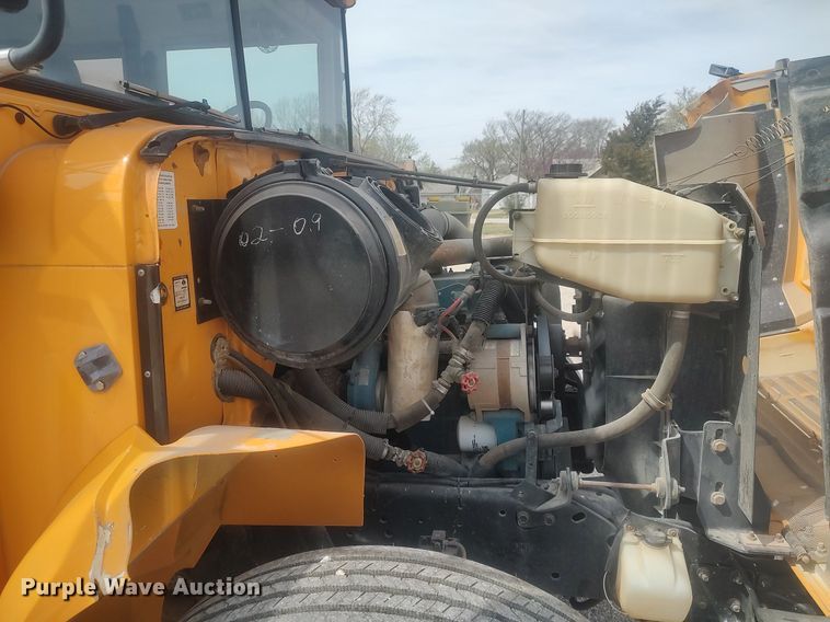 image for item DQ0468 1997 International 3800  school bus