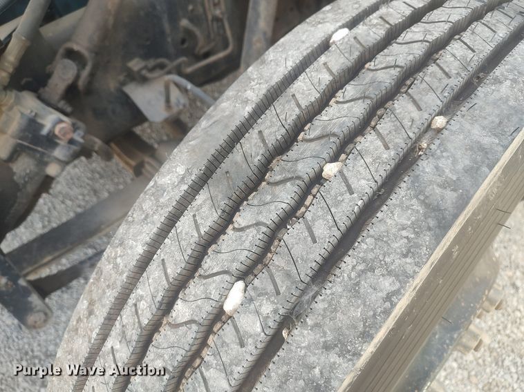 image for item DQ0468 1997 International 3800  school bus