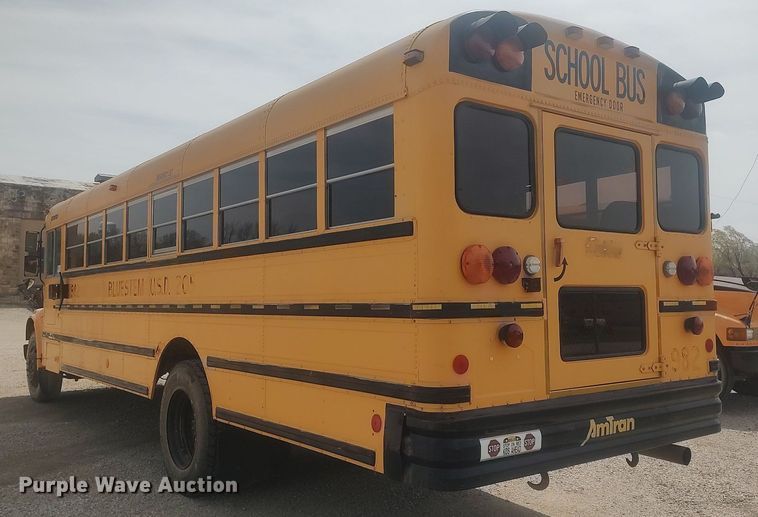 image for item DQ0469 1997 International 3800  school bus