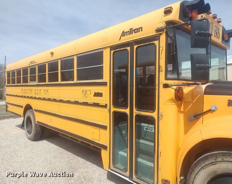 image for item DQ0469 1997 International 3800  school bus