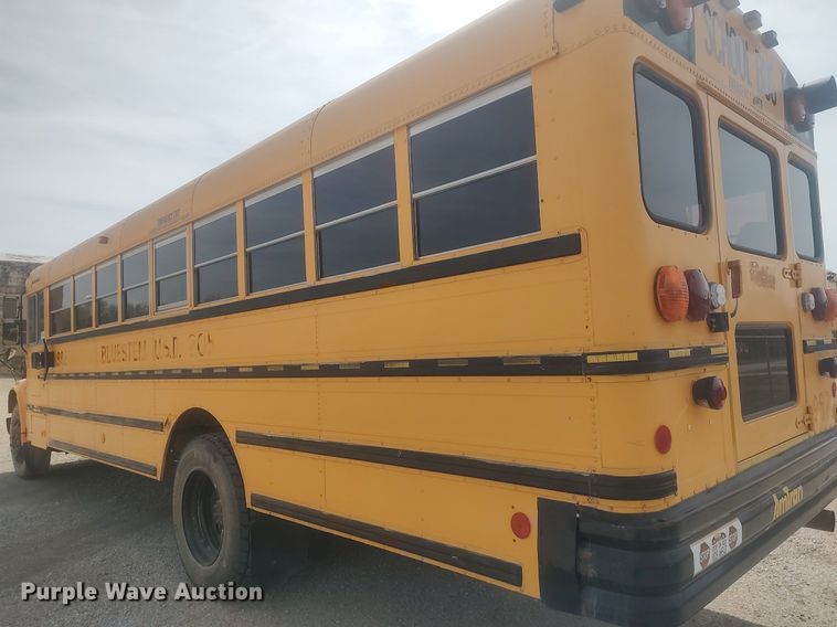 image for item DQ0469 1997 International 3800  school bus