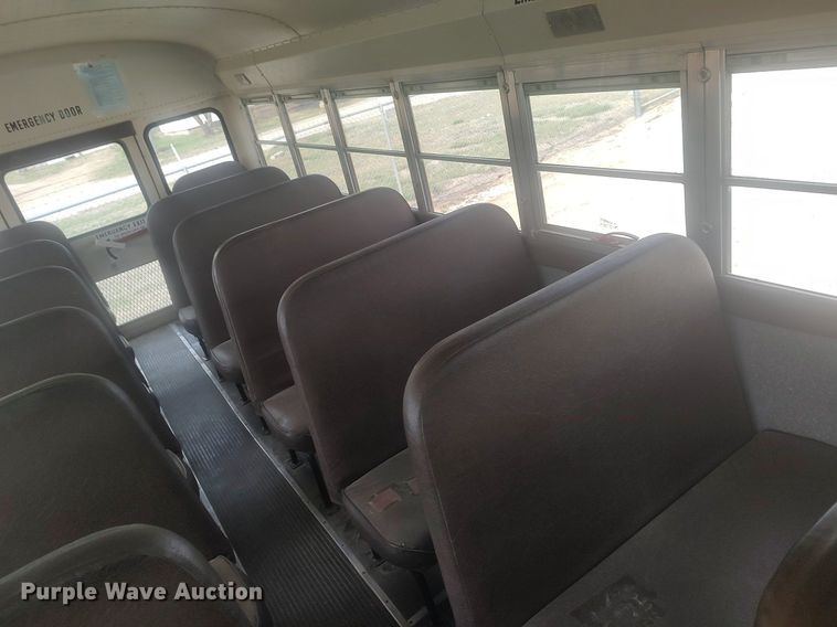 image for item DQ0469 1997 International 3800  school bus