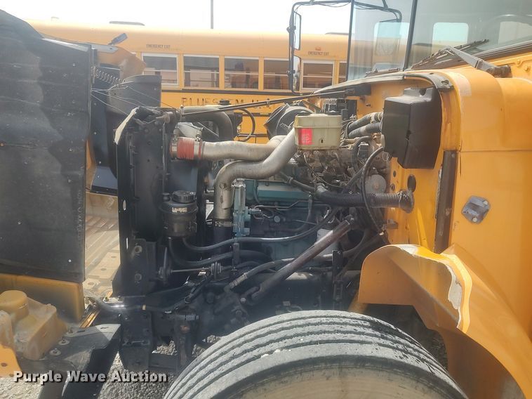 image for item DQ0469 1997 International 3800  school bus