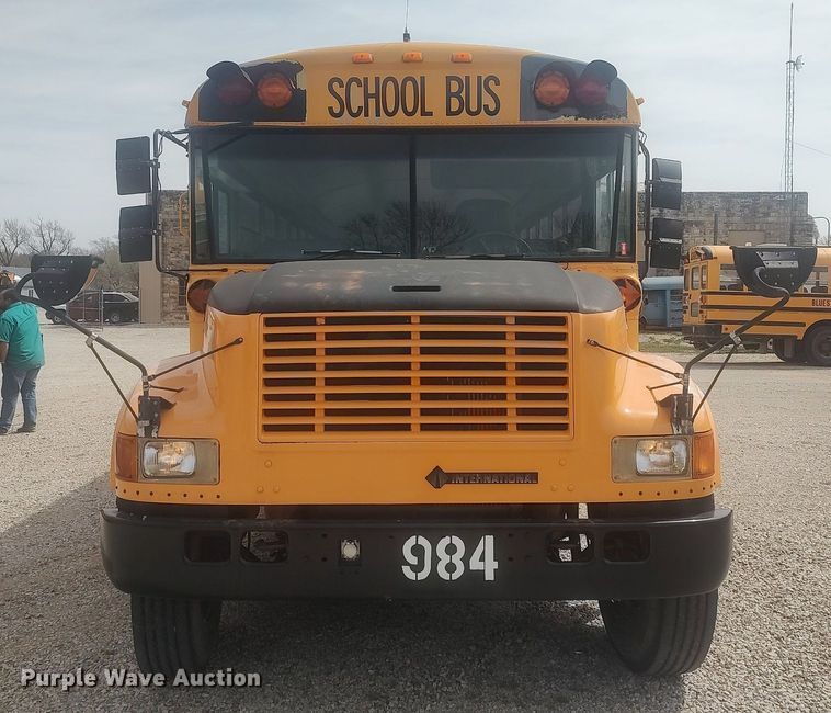 image for item DQ0470 1997 International 3800  school bus