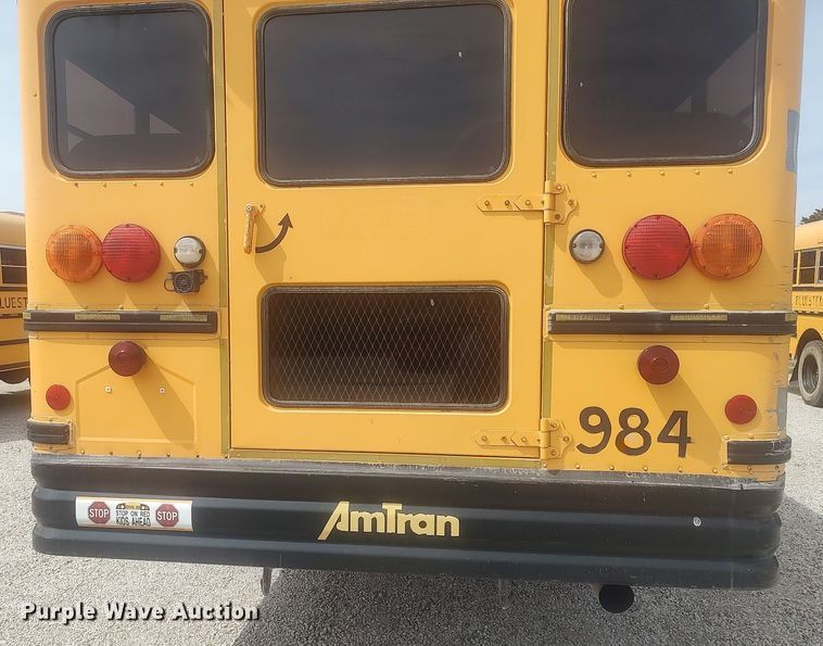 image for item DQ0470 1997 International 3800  school bus