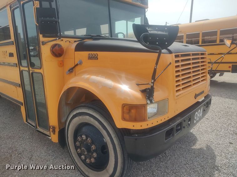 image for item DQ0470 1997 International 3800  school bus