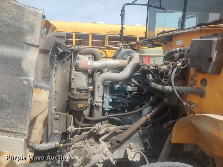 image for item DQ0470 1997 International 3800  school bus