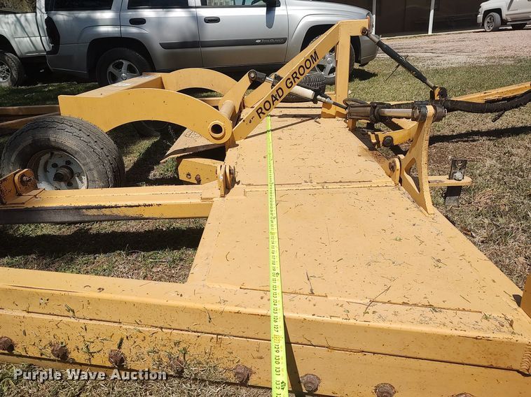 image for item DQ0503 RGM Road Groom  maintainer