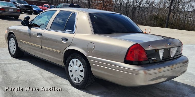 image for item JB9485 2011 Ford Crown Victoria Police Interceptor