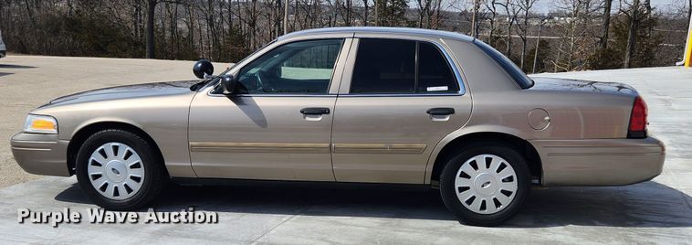 image for item JB9485 2011 Ford Crown Victoria Police Interceptor