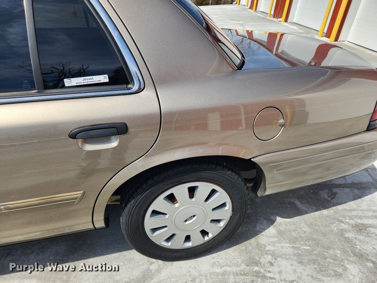 image for item JB9485 2011 Ford Crown Victoria Police Interceptor