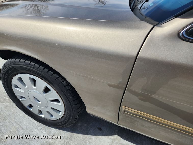 image for item JB9485 2011 Ford Crown Victoria Police Interceptor