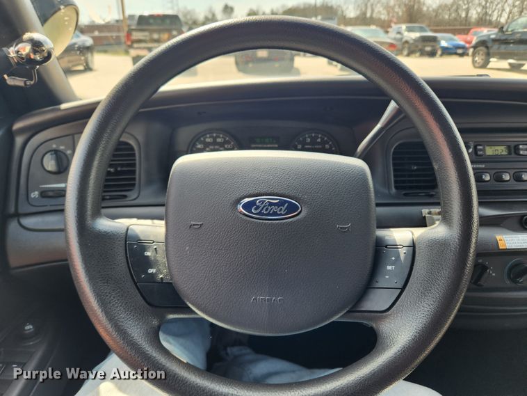 image for item JB9485 2011 Ford Crown Victoria Police Interceptor