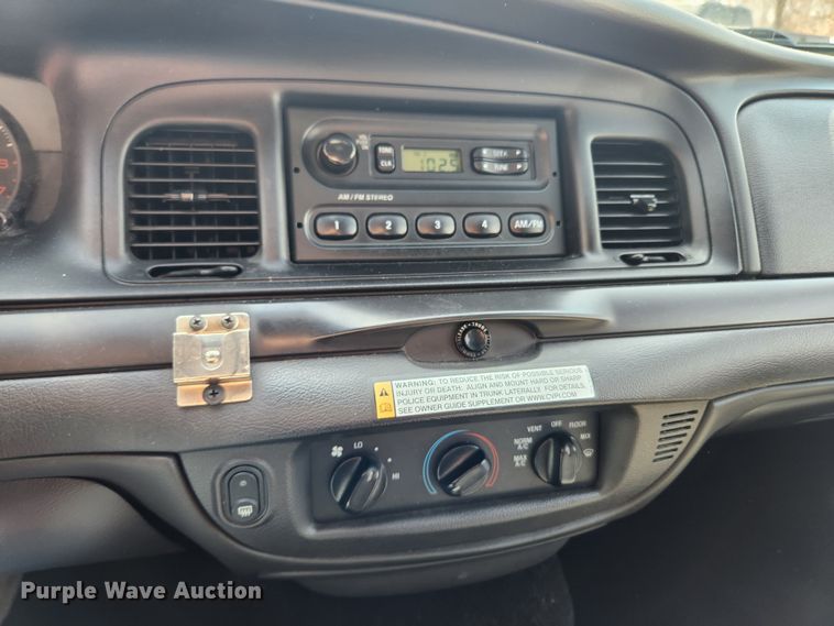 image for item JB9485 2011 Ford Crown Victoria Police Interceptor