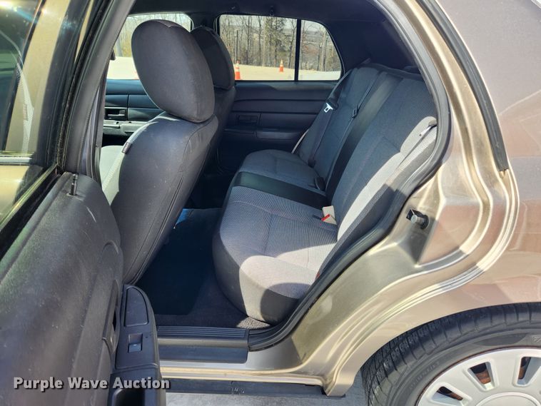 image for item JB9485 2011 Ford Crown Victoria Police Interceptor